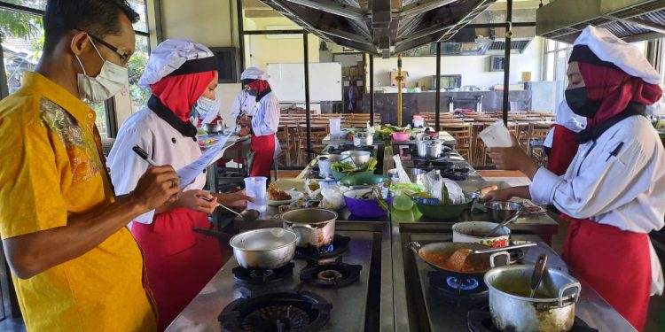 Ujian Tetap Dilakukan Secara Daring