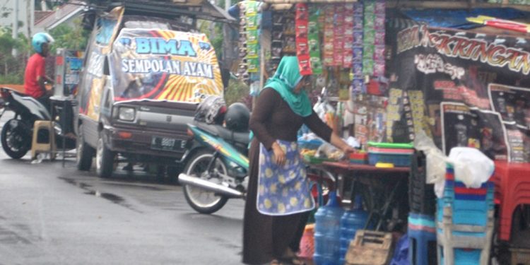 Berani Tegur Pengunjung Patuhi Prokes, PKL Balai Jagong Dipersilahkan Jualan
