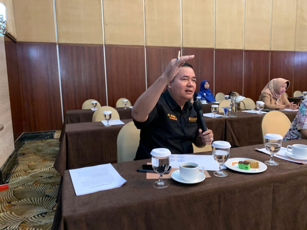 Ketua DPRD Kudus H Masan