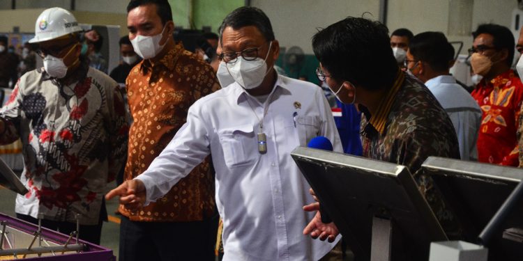 Menteri ESDM Cek Produksi Bensa di Kudus