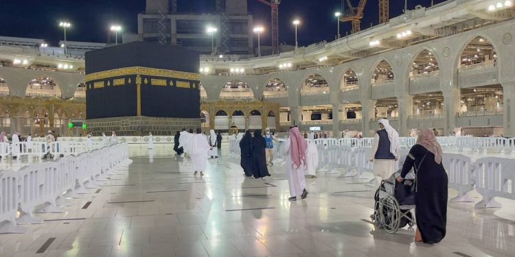 Saudi Hapus Tes PCR dan Karantina, Kebijakan Umrah Perlu Diselaraskan