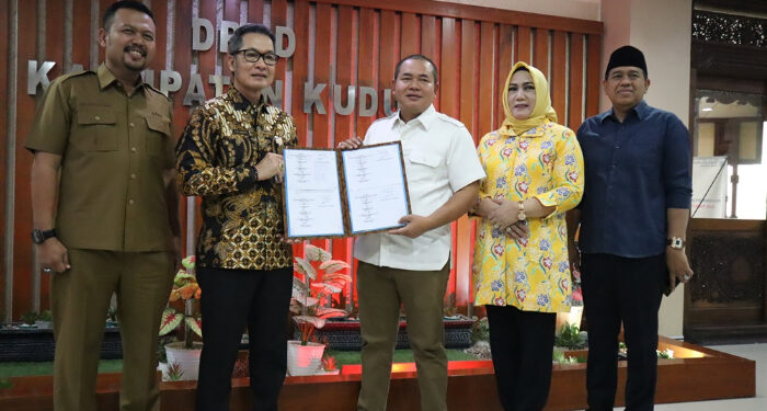 DPRD Kudus dan Eksekutif Teken Pakta Integritas Pengesahan RAPBD Bebas Korupsi