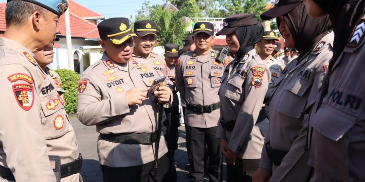 Kapolres Kudus Sidak HP Anggota ada Judi Online