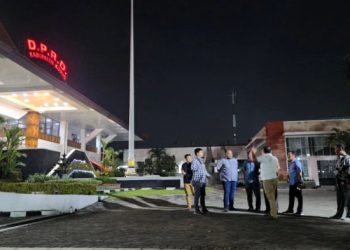 jalan terang tanpa lubang